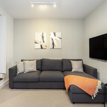 Whome Lisbon'S Best Kept Secret: 2-Bed W/Ac & Patio Kültér fotó