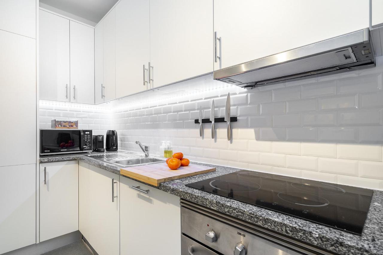 Whome Lisbon'S Best Kept Secret: 2-Bed W/Ac & Patio Kültér fotó